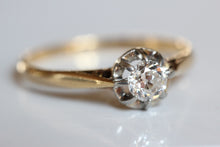 Load image into Gallery viewer, 0.3ct Diamond Solitaire Ring