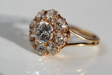 Load image into Gallery viewer, Timeless Cluster Diamond Ring