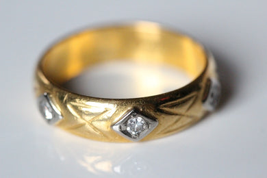 Trilogy Diamond 23k Gold Band